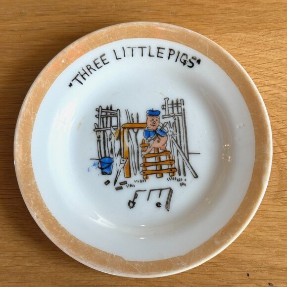Three Little Pigs Decorative Lusterware Plate, Stick House, Japan Circa 1960s - Picture 1 of 10